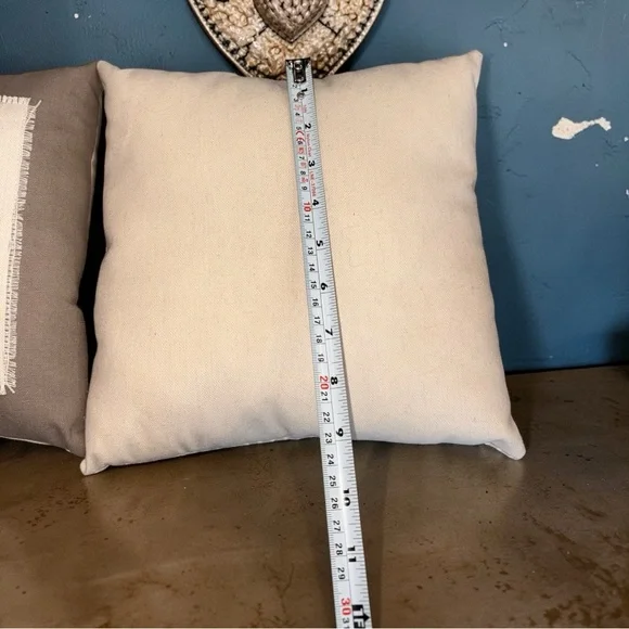 Set of 2 Throw Pillows Oscar & Ollie Owl W/ Glasses & Book 10in x 10in New - Picture 10 of 11